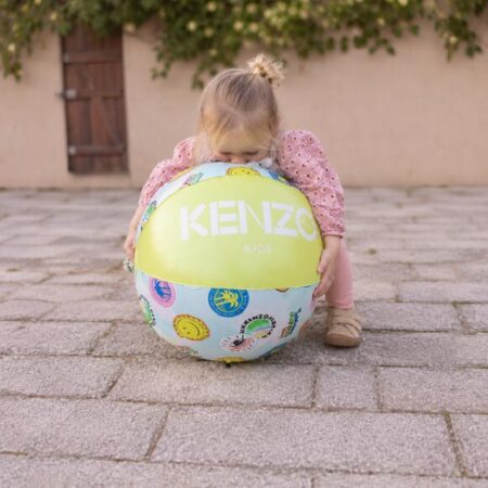 KENZO KIDS : Des objets ludiques et emblématiques pour une marque de mode enfantine renommée