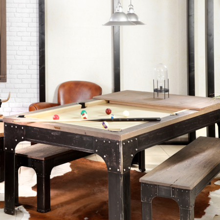 BILLARDS BÉNARD – Découpe à la déroulée à froid de velours D-C-FIX® adhésif vert en ruban pour un fabricant de billards