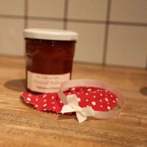 Pot confiture zoom sur le nœud