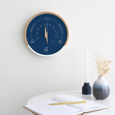 OCEAN CLOCK – Découpe numérique de forme en suédine aspect daim brun beige pour un créateur d’horloges inspirées de l’univers marin